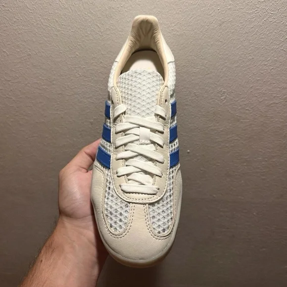 adidas Originals Gazelle Indoor Shoes Off White Focus Blue Sneakers Mens  JH5419